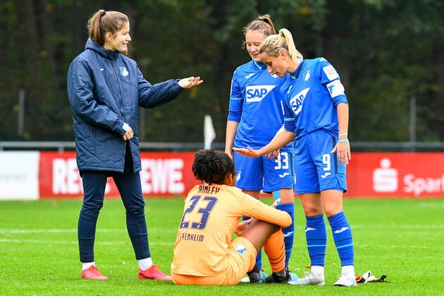 Louisa Binley Goalie TSG, 23 after the end of the game, looking disappointed, disappointed, frustrated, disappointed, pessimistic, 17 10 2020, Cologne Germany , Soccer, 2 Women Bundesliga South, 1 FC Köln TSG 1899 Hoffenheim II, DFB DFL REGULATIONS PROHIBIT ANY USE OF PHOTOGRAPHS AS IMAGE SEQUENCES AND OR QUASI VIDEO xmhx