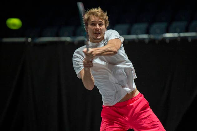In Alexander ZVEREV GER , Alexander ZVEREV GER exclusively before the doubles match, TENNIS, bett1HULKS Championship, 20 10 2020, GER, TENNIS, ATP TOUR, bett1HULKS Championship, Alexander ZVEREV GER exclusively before the doubles match, 20 10 2020 KOELN Copyright: xEibnerxPressefotox xBenjaminxSOELZERx EP_BSO