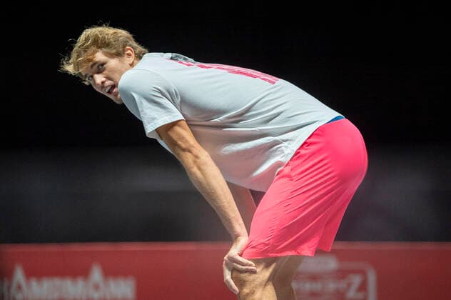 In Alexander ZVEREV GER , Alexander ZVEREV GER exclusively before the doubles match, TENNIS, bett1HULKS Championship, 20 10 2020, GER, TENNIS, ATP TOUR, bett1HULKS Championship, Alexander ZVEREV GER exclusively before the doubles match, 20 10 2020 KOELN Copyright: xEibnerxPressefotox xBenjaminxSOELZERx EP_BSO