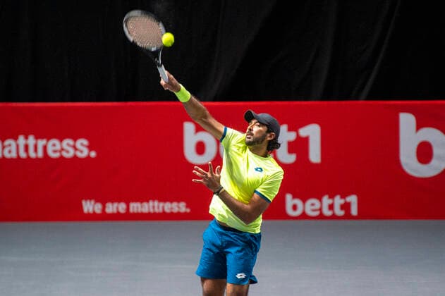 In the Aisam Ul Haq QURESHI PAK , Dominic INGLOT GBR and Aisam Ul Haq QURESHI PAK vs Alexander ZVEREV GER and Mischa ZVEREV GER , TENNIS, bett1HULKS Championship, 20 10 2020, GER, TENNIS, ATP TOUR, bett1HULKS Championship, Dominic INGLOT GBR and Aisam Ul Haq QURESHI PAK vs Alexander ZVEREV GER and Mischa ZVEREV GER , 20 10 2020 KOELN Copyright: xEibnerxPressefotox xBenjaminxSOELZERx EP_BSO