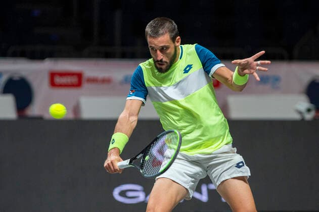 In the Damir DZUMHUR BIH , Damir DZUMHUR BIH vs Alejandro DAVIDOVICH FOKINA ESP , TENNIS, bett1HULKS Championship, 20 10 2020, GER, TENNIS, ATP TOUR, bett1HULKS Championship, Damir DZUMHUR BIH vs Alejandro DAVIDOVICH FOKINA ESP , 20 10 2020 KOELN Copyright: xEibnerxPressefotox xBenjaminxSOELZERx EP_BSO