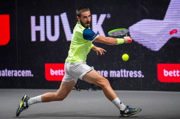 In the Damir DZUMHUR BIH , Damir DZUMHUR BIH vs Alejandro DAVIDOVICH FOKINA ESP , TENNIS, bett1HULKS Championship, 20 10 2020, GER, TENNIS, ATP TOUR, bett1HULKS Championship, Damir DZUMHUR BIH vs Alejandro DAVIDOVICH FOKINA ESP , 20 10 2020 KOELN Copyright: xEibnerxPressefotox xBenjaminxSOELZERx EP_BSO