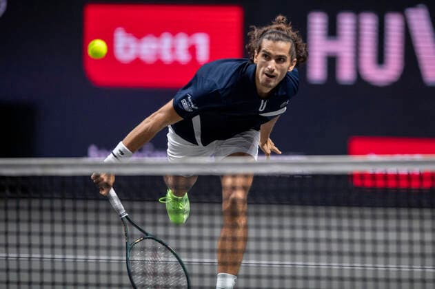 In Pierre Hugues HERBERT FRA , Pierre Hugues HERBERT FRA vs Jannik SINNER ITA , TENNIS, bett1HULKS Championship, 22 10 2020, GER, TENNIS, ATP TOUR, bett1HULKS Championship, Pierre Hugues HERBERT FRA vs Jannik SINNER ITA , 22 10 2020 COLOGNE Copyright: xEibnerxPressefotox xBenjaminxSOELZERx EP_BSO