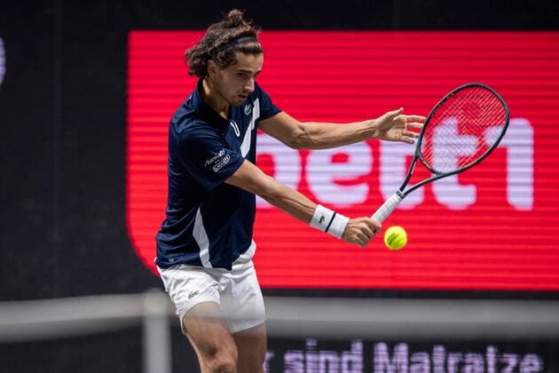 In Pierre Hugues HERBERT FRA , Pierre Hugues HERBERT FRA vs Jannik SINNER ITA , TENNIS, bett1HULKS Championship, 22 10 2020, GER, TENNIS, ATP TOUR, bett1HULKS Championship, Pierre Hugues HERBERT FRA vs Jannik SINNER ITA , 22 10 2020 COLOGNE Copyright: xEibnerxPressefotox xBenjaminxSOELZERx EP_BSO