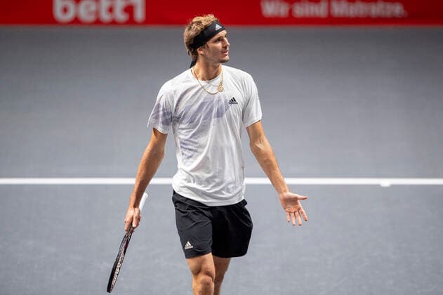 In Alexander ZVEREV GER , Kevin KRAWIETZ GER , Andreas MIES GER vs Alexander ZVEREV GER , Mischa ZVEREV GER , TENNIS, bett1HULKS Championship, 22 10 2020, GER, TENNIS, ATP TOUR, bett1HULKS Championship, Kevin KRAWIETZ GER , Andreas MIES GER vs Alexander ZVEREV GER , Mischa ZVEREV GER , 22 10 2020 KOELN Copyright: xEibnerxPressefotox xBenjaminxSOELZERx EP_BSO