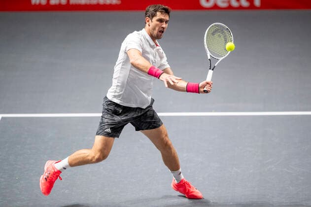 In Mischa ZVEREV GER , Kevin KRAWIETZ GER , Andreas MIES GER vs Alexander ZVEREV GER , Mischa ZVEREV GER , TENNIS, bett1HULKS Championship, 22 10 2020, GER, TENNIS, ATP TOUR, bett1HULKS Championship, Kevin KRAWIETZ GER , Andreas MIES GER vs Alexander ZVEREV GER , Mischa ZVEREV GER , 22 10 2020 KOELN Copyright: xEibnerxPressefotox xBenjaminxSOELZERx EP_BSO