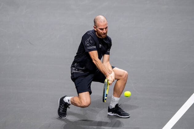 In Adrian MANNARINO FRA , Alexander ZVEREV GER vs Adrian MANNARINO FRA , TENNIS, bett1HULKS Championship, 23 10 2020, GER, TENNIS, ATP TOUR, bett1HULKS Championship, Alexander ZVEREV GER vs Adrian MANNARINO FRA , 23 10 2020 COLOGNE Copyright: xEibnerxPressefotox xBenjaminxSOELZERx EP_BSO