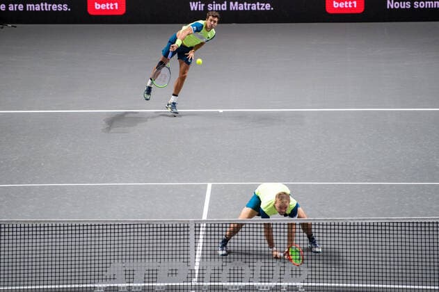In the Andreas MIES GER , Kevin KRAWIETZ GER Andreas MIES GER , Kevin KRAWIETZ GER vs Marcus DANIELL NZL , Philipp OSWALD AUT , TENNIS, bett1hulks Indoor, 24 10 2020, GER, TENNIS, ATP TOUR, bett1hulks Championship, Andreas MIES GER , Kevin KRAWIETZ GER vs Marcus DANIELL NZL , Philipp OSWALD AUT , 24 10 2020 KOELN Copyright: xEibnerxPressefotox xBenjaminxSOELZERx EP_BSO