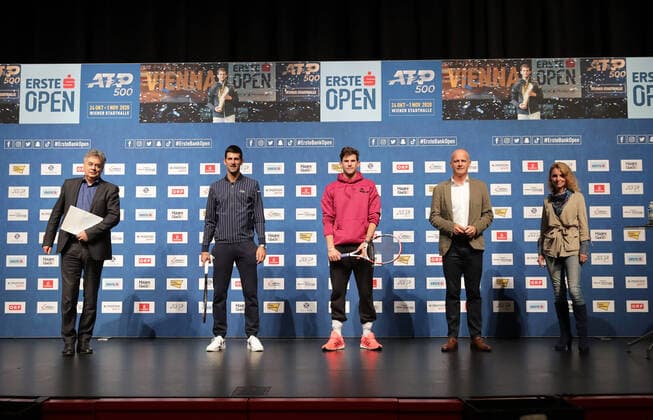 TENNIS - ATP, Tennis Herren Erste Bank Open VIENNA,AUSTRIA,25.OCT.20 - TENNIS - ATP World Tour, Erste Bank Open, preview, press conference, PK, Pressekonferenz Image shows vice chancellor Werner Kogler, Novak Djokovic (SRB), Dominic Thiem (AUT), tournament director Herwig Straka and managing director Carola Lindenbauer (Stadhalle Wien). GEPAxpictures xWalterxLuger