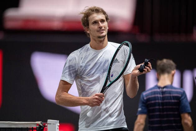 In Alexander ZVEREV GER as Double Championship Winner , Alexander ZVEREV GER vs Diego SCHWARTZMAN ARG , TENNIS, bett1hulks Indoor, Final DOUBLE, 25 10 2020 GER, TENNIS, ATP TOUR, bett1hulks Championship, Alexander ZVEREV GER vs Diego SCHWARTZMAN ARG , FINAL SINGLE, 25 10 2020 COLOGNE Copyright: xEibnerxPressefotox xBenjaminxSOELZERx EP_BSO