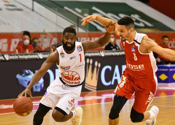 Jonathan Stark, Dominic Lockhart 5 Matchday, Basketball Bundesliga, Basketball Season 2020 2021, Germany, easyCredit BBL, Germany, Giessen 46ers, giessen white, men, Jobstairs GIESSEN 46ers Brose Bamberg, men, Bamberg red