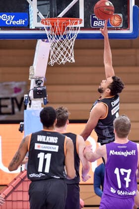 Basket by Demitrius Conger Ratiopharm Ulm , Mathis Moenninghoff BG Goettingen R , GER, Basketball, Bundesliga, BBL, BG Goettingen Ratiopharm Ulm, 17 01 2021, Basketball, Bundesliga, BBL, BG Goettingen Ratiopharm Ulm, 17 01 2021 Goettingen Copyright: xEibner-Pressefotox EP_RSL