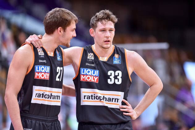 Moritz Krimmer Ratiopharm Ulm L and Patrick Heckmann R , GER, Basketball, Bundesliga, BBL, BG Goettingen Ratiopharm Ulm, 17 01 2021, Basketball, Bundesliga, BBL, BG Goettingen Ratiopharm Ulm, 17 01 2021 Goettingen Copyright: xEibner-Pressefotox EP_RSL