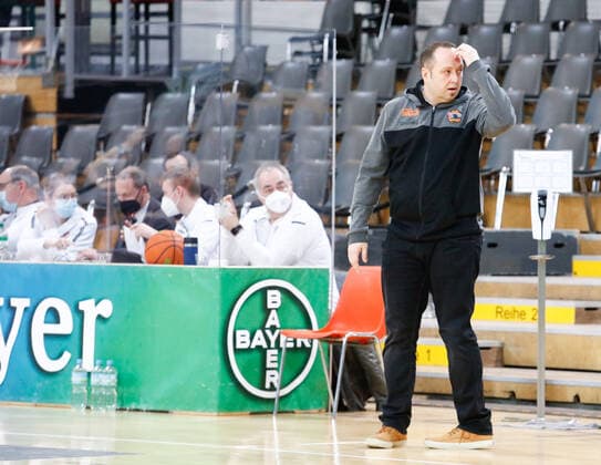 Alen Velcic wiha Panthers Schwenningen, head coach was upset after player pass suspension Bayer Giants Leverkusen vs wiha Panthers Schwenningen, mens, basketball, 2 league, 21 match day, ProA, 2020 2021, 13 02 2021 Bayer Giants Leverkusen vs wiha Panthers Schwenningen, mens, basketball, 2 league, 22 match day, 2020 2021, ProA, 13 02 2021 Leverkusen Copyright: xJulianxMeusel Eibner-Pressefotox EP_JML