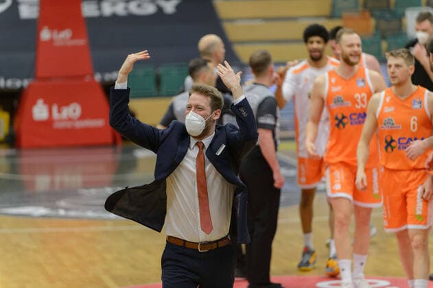 Joy, jubilation after the victory by Marius GRAF Co Trainer Assistant Coach Rasta Vechta Rasta Vechta vs ratiopharm Ulm, Basketball, easyCredit BBL Bundesliga, 13 03 2021, 23 Matchday, Season 2020 2021 Copyright xErikxHillmer EIBNERx EP ehr Rasta Vechta vs ratiopharm Ulm, Basketball, easyCredit BBL Bundesliga, 13 03 2021, 23 Matchday, Season 2020 2021 Vechta Copyright: xErikxHillmer EIBNERx EP_ehr