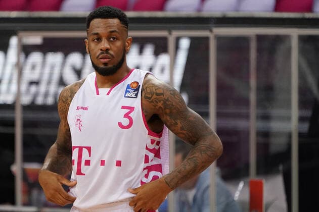 GER, Easycredit BBL, Telekom Baskets Bonn vs Brose Bamberg 13 03 2021, Telekom Dome, Bonn, GER, Easycredit BBL, Telekom Baskets Bonn vs Brose Bamberg, in picture James Thompson Telekom Bonn 3 , single action, half body half body, nordphotoxGmBHx xMeuter nph00351