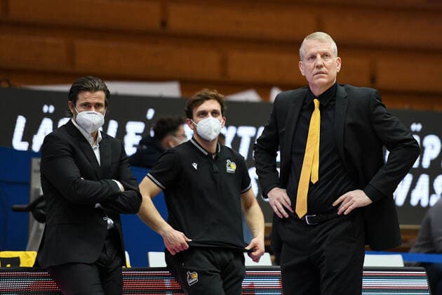 John Patrick MHP Riesen Ludwigsburg, coach before the game, GER, HAKRO Merlins Crailsheim vs MHP Riesen Ludwigsburg, 14 03 2021, 23 Spieltag easycredit Basketball Bundesliga, Spielzeit 2020 2021 GER, HAKRO Merlins Crailsheim vs MHP Riesen Ludwigsburg, 14 03 2021, 23 Spieltag easycredit Basketball Bundesliga, Spielzeit 2020 2021 Crailsheim Copyright: xEibnerxPressefoto MichaelxMemmlerx EP_MMR