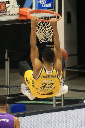 DEU, GER, 1 BBL, ALBA vs BG Goettingen, 14 03 2021, Mercedes Benz Arena, Berlin, DEU, GER, 1 BBL, ALBA vs BG Goettingen, in the picture dunking of Johannes Thiemann ALBA Berlin 32 nordphotoxGmbHx xEngler nph00076