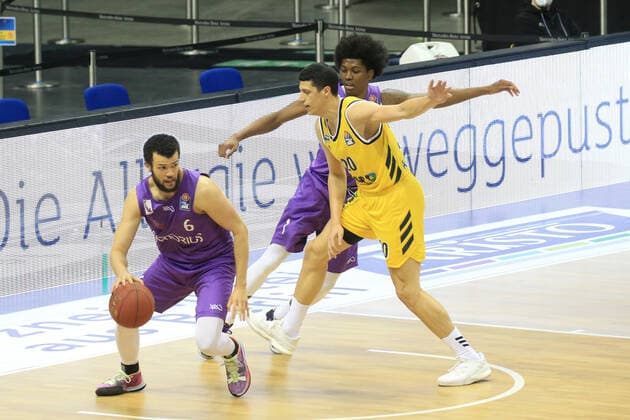 DEU, GER, 1 BBL, ALBA vs BG Goettingen, 14 03 2021, Mercedes Benz Arena, Berlin, DEU, GER, 1 BBL, ALBA vs BG Goettingen, in picture Simone Fontecchio ALBA Berlin 20 , Luke Nelson Goettingen 6 , Deishuan Booker Goettingen 1 nordphotoxGmbHx xEngler nph00076