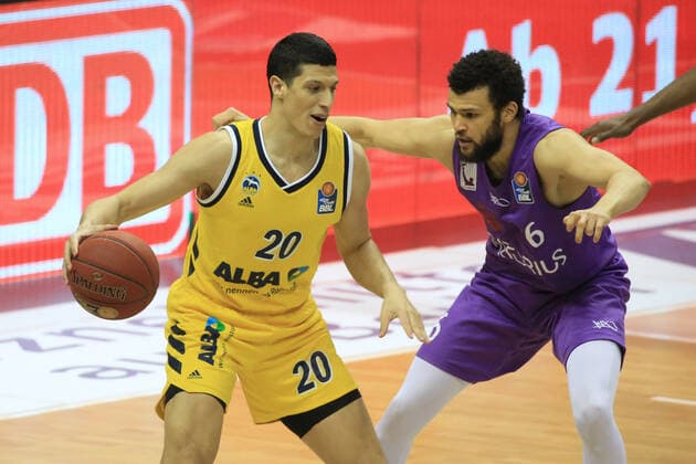 DEU, GER, 1 BBL, ALBA vs BG Goettingen, 14 03 2021, Mercedes Benz Arena, Berlin, DEU, GER, 1 BBL, ALBA vs BG Goettingen, in picture Simone Fontecchio ALBA Berlin 20 , Luke Nelson Goettingen 6 nordphotoxGmbHx xEngler nph00076