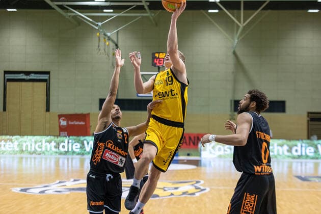 Elias Valtonen Tigers Tübingen, 19 ¨¨Tigers Tübingen vs Wiha Panthers Schwenningen, 2 Basketball, Bundesliga, Pro A, Barmer 2 Basketball, Matchday 7, Spielzeit 2020 2021, 20 03 2021, ¨¨ Tigers Tübingen Wiha Panthers Schwenningen, Basketball, 2 Bundesliga, Barmer 2 Basketball, Matchday 7, Spielzeit 2020 2021, 20 03 2021 Rottenburg am Neckar. Copyright: xDennisxDuddek xEibnerxPressefotox EP_DDU