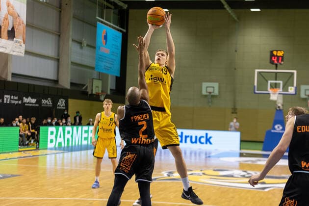 Elias Valtonen Tigers Tübingen, 19 ¨¨Tigers Tübingen vs Wiha Panthers Schwenningen, 2 Basketball, Bundesliga, Pro A, Barmer 2 Basketball, Matchday 7, Season 2020 2021, 20 03 2021, ¨¨ Tigers Tübingen Wiha Panthers Schwenningen, Basketball, 2 Bundesliga, Barmer 2 Basketball, Matchday 7, Season 2020 2021, 20 03 2021 Rottenburg am Neckar, Germany. Copyright: xDennisxDuddek xEibnerxPressefotox EP_DDU