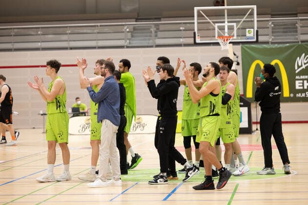 Ehingen Urspring wins over Wiha Panthers Schwenningen Ehingen Urspring Wiha Panthers Schwenningen, Basketball, 2 Bundesliga, Barmer 2 Basketball, Matchday 12, Season 2020 2021, 03 04 2021 Ehingen Urspring Wiha Panthers Schwenningen, Basketball, 2 Bundesliga, Barmer 2 Basketball, Matchday 12, Season 2020 2021, 03 04 2021 Ehingen Copyright: xNinaxSander xEibnerxPressefotoxIx EP_NSR