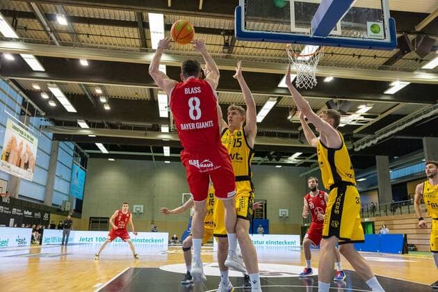 Valentin Blass Bayer Giants Leverkusen, 8 ¨¨Tigers Tübingen vs Bayer Giants Leverkusen, 2 Basketball, Bundesliga, Pro A, Barmer 2 Basketball, Matchday 30, Season 2020 2021, 10 04 2021, ¨¨ Tigers Tübingen Bayer Giants Leverkusen, Basketball, 2 Bundesliga, Barmer 2 Basketball, Matchday 30, Season 2020 2021, 10 04 2021 Rottenburg am Neckar. Copyright: xDennisxDuddek xEibnerxPressefotox EP_DDU