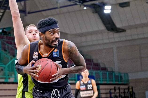 Aric Holman Ratiopharm Ulm 35 , medi Bayreuth vs ratiopharm Ulm, Basketball, Bundesliga, easycredit BBL, Hauptrunde, Matchday 28, Season 2020 21, 13 04 2021, medi Bayreuth vs ratiopharm Ulm, Basketball, Bundesliga, easycredit BBL, Hauptrunde, Matchday 28, Season 2020 21, 13 04 2021 Bayreuth Copyright: xEibner-Pressefotox EP_EER