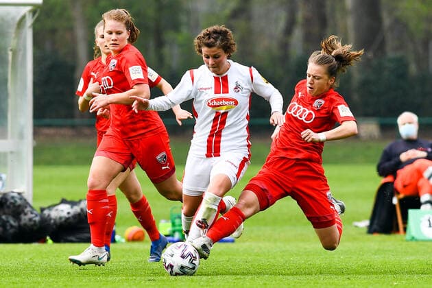 v li Anja Pfluger Köln, 20 , Stefanie Reischmann FC Ingolstadt, 21 , Zweikampf, Duell, duel, tackle, tackling, Dynamik, Action, Aktion, 21 04 2021, Köln Deutschland , Fussball, 2 Frauen Bundesliga Süd, 1 FC Köln FC Ingolstadt, DFB DFL REGULATIONS PROHIBIT ANY USE OF PHOTOGRAPHS AS IMAGE SEQUENCES AND OR QUASI VIDEO xmhx