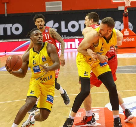 Jaleen Smith Ludwigsburg 3 , JobStairs GIESSEN 46ers vs, MHP Riesen Ludwigsburg, Basketball, Basketball Bundesliga, 30 Spieltag, 24 04 2021, JobStairs GIESSEN 46ers vs, MHP Riesen Ludwigsburg, Basketball, Basketball Bundesliga, 30 Spieltag, 24 04 2021, Foto EIBNER Joerg Niebergall Giessen Copyright: xJoergxNiebergall Eibner-Pressefox EP_JNL