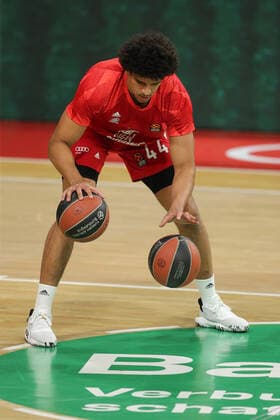 Sasha Grant Muenchen warming up GER, FC Bayern Basketball Armani Olimpia Milan, Basketball, EuroLeague Quarterfinals Game 4, Season 2020 2021, 30 04 2021, GER, FC Bayern Basketball Armani Olimpia Milan, Basketball, EuroLeague Quarterfinals Game 4, Season 2020 2021, 30 04 2021, Muenchen Copyright: xEIBNER MarcelxEngelbrechtx EP_EER