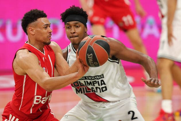 Wade Baldwin IV Munich and Zach Leday Milan in duel GER, FC Bayern Basketball Armani Olimpia Milan, basketball, EuroLeague quarterfinals Game 4, season 2020 2021, 30 04 2021, GER, FC Bayern Basketball Armani Olimpia Milan, basketball, EuroLeague quarterfinals Game 4, season 2020 2021, 30 04 2021, Munich Copyright: xEIBNER MarcelxEngelbrechtx EP_EER