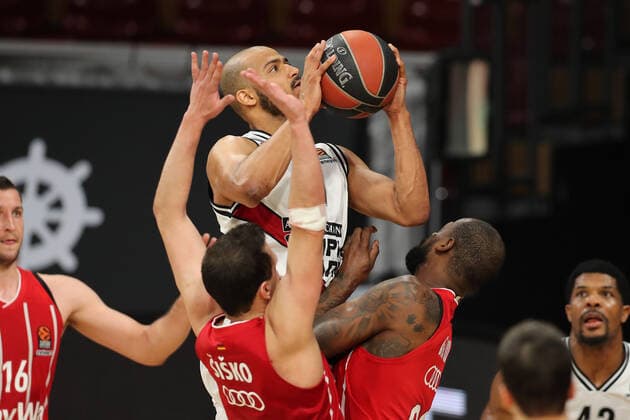 Shavon Shields Milan scores GER, FC Bayern Basketball Armani Olimpia Milan, Basketball, EuroLeague Quarterfinals Game 4, 2020 2021 season, 30 04 2021, GER, FC Bayern Basketball Armani Olimpia Milan, Basketball, EuroLeague Quarterfinals Game 4, 2020 2021 season, 30 04 2021, Munich. Copyright: xEIBNER MarcelxEngelbrechtx EP_EER