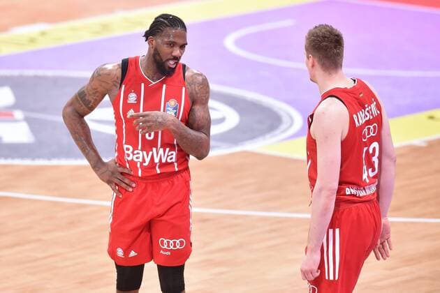 Jalen Reynolds FC Bayern Muenchen L and Leon Radosevic FC Bayern Muenchen , Basketball, Bundesliga, BBL, BG Goettingen FC Bayern Muenchen, 02 05 2021, BG Goettingen FC Bayern Muenchen, Basketball, Bundesliga, GER, BBL, 02 05 2021 Goettingen Copyright: xEibner-Pressefotox-xRolandxSippelx