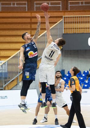 Bogdan Radosvljevic Hakro Merlins Crailsheim, 15 Maik Kotsar Hamburg Towers, 11 HAKRO Merlins Crailsheim vs Hamburg Towers, Basketball, Bundesliga, easy credit BBL, Matchday 32, Season 2020 2021, 02 05 2021, ¨¨ HAKRO Merlins Crailsheim vs Hamburg Towers, Basketball, Bundesliga, easy credit BBL, Matchday 32, Season 2020 2021, 02 05 2021 Ilshofen. Copyright: xNinaxSander xEibnerxPressefotoxIx EP_NSR