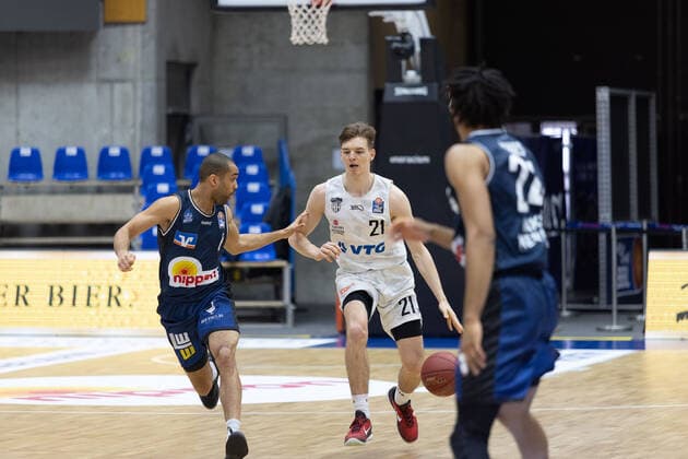Tim Coleman Hakro Merlins Crailsheim, 11 Justus Hollatz Hamburg Towers, 21 HAKRO Merlins Crailsheim vs Hamburg Towers, Basketball, Bundesliga, easy credit BBL, Matchday 32, Season 2020 2021, 02 05 2021, ¨¨ HAKRO Merlins Crailsheim vs Hamburg Towers, Basketball, Bundesliga, easy credit BBL, Matchday 32, Season 2020 2021, 02 05 2021 Ilshofen. Copyright: xNinaxSander xEibnerxPressefotoxIx EP_NSR