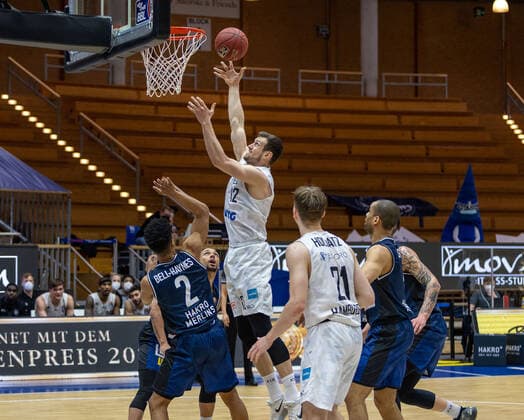 Trae Bell Haynes Hakro Merlins Crailsheim, 2 Johannes Richter Hamburg Towers, 12 Justus Hollatz Hamburg Towers, 21 HAKRO Merlins Crailsheim vs Hamburg Towers, Basketball, Bundesliga, easy credit BBL, Matchday 32, Season 2020 2021, 02 05 2021, ¨¨ HAKRO Merlins Crailsheim vs Hamburg Towers, Basketball, Bundesliga, easy credit BBL, Matchday 32, Season 2020 2021, 02 05 2021 Ilshofen. Copyright: xNinaxSander xEibnerxPressefotoxIx EP_NSR