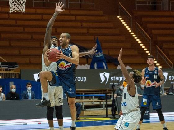 Elias Lasisi Hakro Merlins Crailsheim, 6 T J Shorts Hamburg Towers, 0 HAKRO Merlins Crailsheim vs Hamburg Towers, Basketball, Bundesliga, easy credit BBL, Matchday 32, Season 2020 2021, 02 05 2021, ¨¨ HAKRO Merlins Crailsheim vs Hamburg Towers, Basketball, Bundesliga, easy credit BBL, Matchday 32, Season 2020 2021, 02 05 2021 Ilshofen. Copyright: xNinaxSander xEibnerxPressefotoxIx EP_NSR