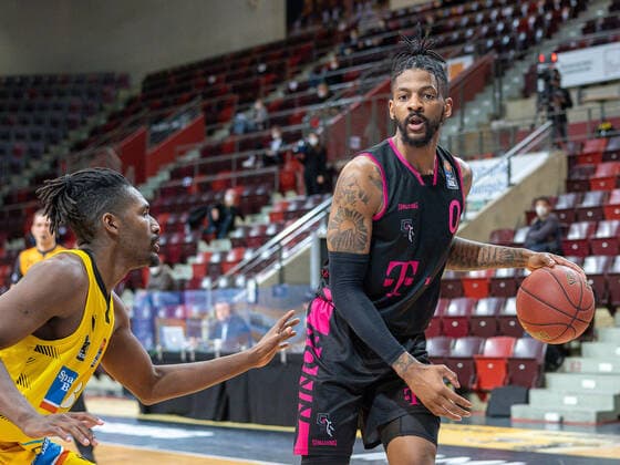 Jaleen Smith MHP Riesen Ludwigsburg, 03 , Alex Hamilton Telekom Baskets Bonn, 00 MHP Riesen Ludwigsburg vs Telekom Baskets Bonn, Basketball, Bundesliga, easycredit BBL, 32 Spieltag, Spielzeit 2020 2021, 02 05 2021, MHP Riesen Ludwigsburg vs Telekom Baskets Bonn, Basketball, Bundesliga, easycredit BBL, 32 Spieltag, Spielzeit 2020 2021, 02 05 2021 Ludwigsburg Copyright: xEibner-Pressefoto SaschaxWaltherx EP_SWA