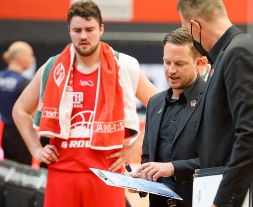 Giessen coach Rolf Scholz, JobStairs GIESSEN 46ers vs Loewen Braunschweig, Basketball, Basketball Bundesliga, 34 Spieltag, 09 05 2021, JobStairs GIESSEN 46ers vs Loewen Braunschweig, Basketball, Basketball Bundesliga, 34 Spieltag, 09 05 2021, Photo EIBNER Joerg Niebergall Giessen Copyright: xJoergxNiebergall Eibner-Pressefox EP_JNL