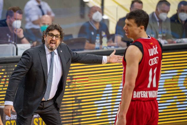 Andrea Trinchieri, Headcoach FC Bayern , Vladimir Lucic FC Bayern, 11 , MHP Riesen Ludwigsburg vs FC Bayern Basketball, Basketball, Bundesliga, Playoffs, Semifinals, Game 1, easycredit BBL, 29 05 2021, MHP Riesen Ludwigsburg vs FC Bayern Basketball, Basketball, Bundesliga, Playoffs, Semifinals, Game 1, easycredit BBL, 29 05 2021 Ludwigsburg Copyright: xEibner-Pressefoto SaschaxWaltherx EP_EER