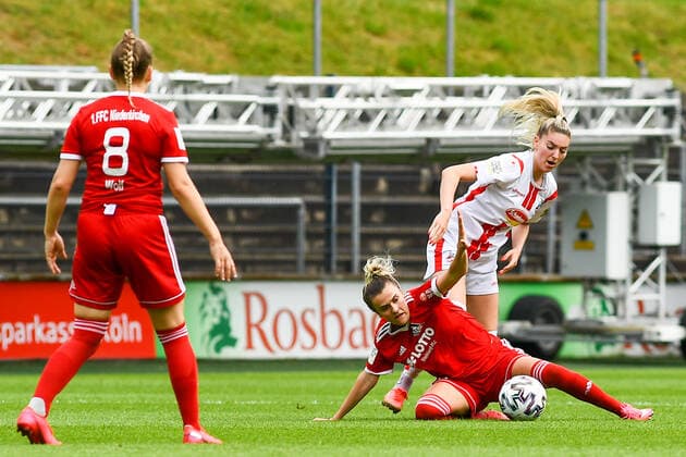 v li Alena Wolf FFC Niederkirchen, 8 , Hannah Behrend FFC Niederkirchen, 11 , Ricarda Schaber Köln, 6 , Zweikampf, Duell, duel, tackle, tackling, Dynamik, Action, Aktion, 03 06 2021, Köln Deutschland , Fussball, 2 Frauen Bundesliga Süd, 1 FC Köln 1 FFC Niederkirchen, DFB DFL REGULATIONS PROHIBIT ANY USE OF PHOTOGRAPHS AS IMAGE SEQUENCES AND OR QUASI VIDEO xmhx