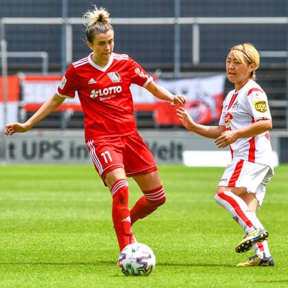 v li Hannah Behrend FFC Niederkirchen, 11 , Yuka Hirano Köln, 17 , Zweikampf, Duell, duel, tackle, tackling, Dynamik, Action, Aktion, 03 06 2021, Köln Deutschland , Fussball, 2 Frauen Bundesliga Süd, 1 FC Köln 1 FFC Niederkirchen, DFB DFL REGULATIONS PROHIBIT ANY USE OF PHOTOGRAPHS AS IMAGE SEQUENCES AND OR QUASI VIDEO xmhx