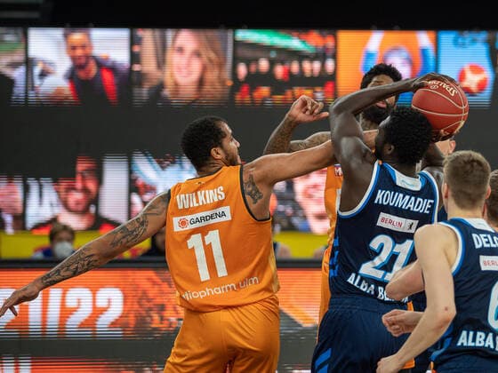 Isaiah Wilkins Ratiopharm Ulm 11 , Christ Koumadje Alba Berlin, 21 , Ratiopharm Ulm vs Alba Berlin, basketball, playoffs, game 4, season 2020 2021, 05 06 2021, Ratiopharm Ulm vs Alba Berlin, basketball, playoffs, game 4, season 2020 2021, 05 06 2021 New Ulm. Copyright: xEibner-Pressefoto SaschaxWaltherx EP_EER