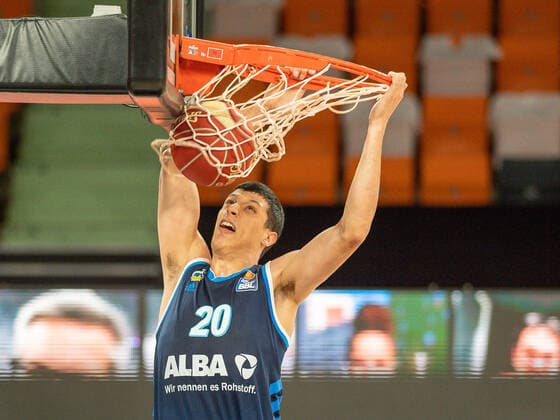 Simone Fontecchio Alba Berlin, 20 , Patrick Heckmann Ratiopharm Ulm 33 , Ratiopharm Ulm vs Alba Berlin, basketball, playoffs, game 4, season 2020 2021, 05 06 2021, Ratiopharm Ulm vs Alba Berlin, basketball, playoffs, game 4, season 2020 2021, 05 06 2021 New Ulm Copyright: xEibner-Pressefoto SaschaxWaltherx EP_EER