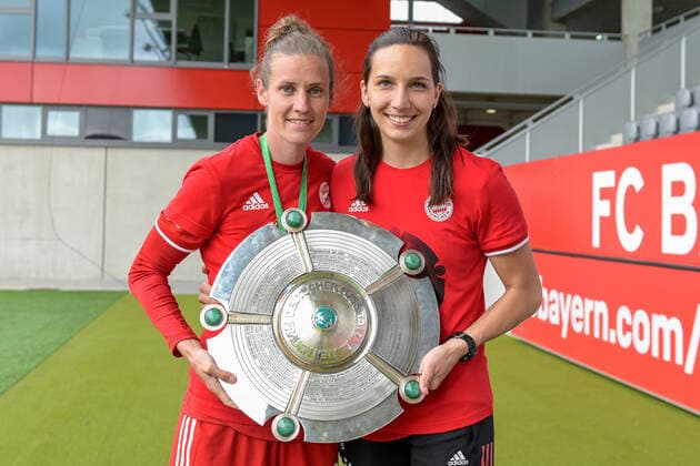 f l Simone Laudehr FC Bayern München, FCB, 21 and Ivana Rudelic FC Bayern München, FCB, 15 with the championship trophy, 06 06 2021, Munich Germany , Football, Flyeralarm Frauen Bundesliga, FC Bayern München SG Eintracht Frankfurt, DFB DFL REGULATIONS PROHIBIT ANY USE OF PHOTOGRAPHS AS IMAGE SEQUENCES AND OR QUASI VIDEO xslx