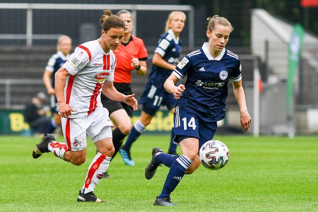 v li Alicia Sophie Gudorf Köln, 12 , Carolin Dillenburg SG 99 Andernach, 14 , Zweikampf, Duell, duel, tackle, tackling, Dynamik, Action, Aktion, 06 06 2021, Köln Deutschland , Fussball, 2 Frauen Bundesliga Süd, 1 FC Köln SG 99 Andernach, DFB DFL REGULATIONS PROHIBIT ANY USE OF PHOTOGRAPHS AS IMAGE SEQUENCES AND OR QUASI VIDEO xmhx
