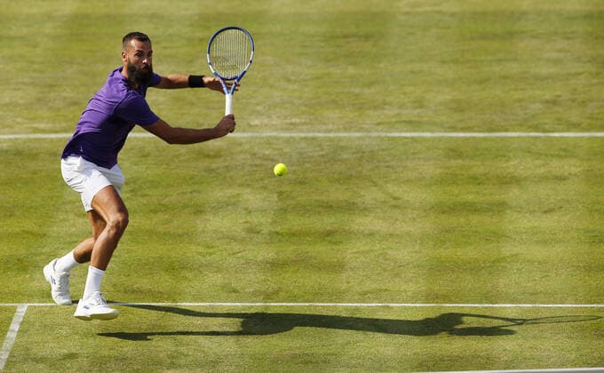 Mandatory Credit: Photo by Ella Ling BPI Shutterstock (12074706dw) Benoit Paire of France in action Cinch Championships, Day Two, Tennis, Queens Club, London, UK - 15 June 2021 EDITORIAL USE ONLY No use with unauthorised audio, video, data, fixture lists, club league logos or live services. Online in-match use limited to 120 images, no video emulation. No use in betting, games or single club league player publications. Cinch Championships, Day Two, Tennis, Queens Club, London, UK - 15 June 2021 EDITORIAL USE ONLY No use with unauthorised audio, video, data, fixture lists, club league logos or live services. Online in-match use limited to 120 images, no video emulation. No use in betting, games or single club league player publications. Copyright: xEllaxLing BPI Shutterstockx 12074706dw