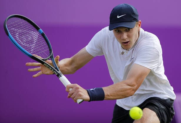 Mandatory Credit: Photo by Ella Ling BPI Shutterstock (12084430bg) Jack Draper of Great Britain in action Cinch Championships, Day Three, Tennis, Queens Club, London, UK - 16 June 2021 EDITORIAL USE ONLY No use with unauthorised audio, video, data, fixture lists, club league logos or live services. Online in-match use limited to 120 images, no video emulation. No use in betting, games or single club league player publications. Cinch Championships, Day Three, Tennis, Queens Club, London, UK - 16 June 2021 EDITORIAL USE ONLY No use with unauthorised audio, video, data, fixture lists, club league logos or live services. Online in-match use limited to 120 images, no video emulation. No use in betting, games or single club league player publications. Copyright: xEllaxLing BPI Shutterstockx 12084430bg